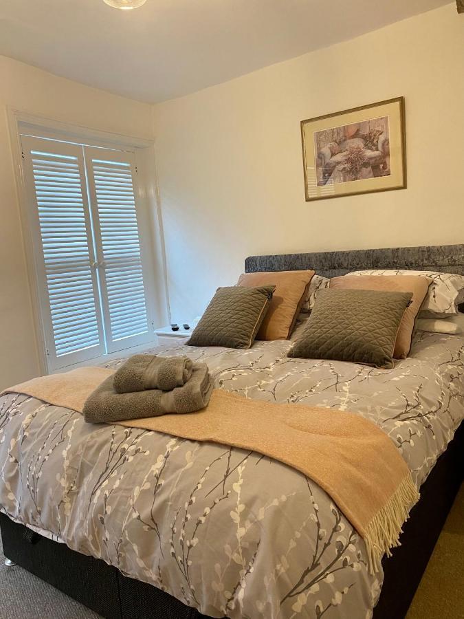 Stunning 2 Bedroom Flat In A Central Location 新奥尔斯福德 外观 照片